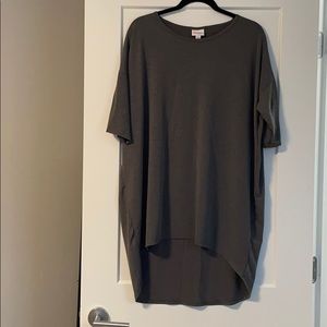 ⭐️ LulaRoe Irma Tunic